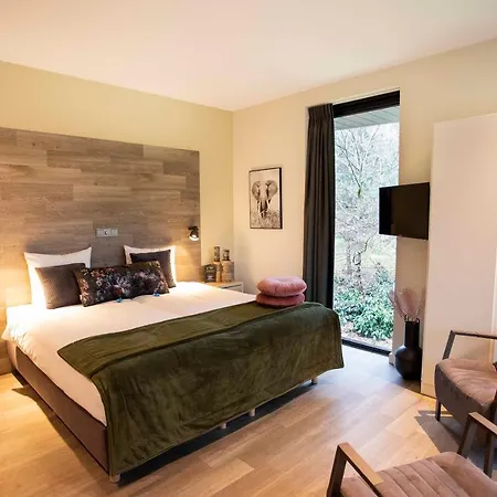 Boutique Bed&bos מלון